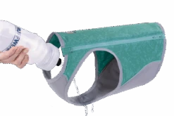 Gilet Rafraichissant Pour Chien Ruffwear Swamp Cooler -Hariet & Rosie 05451 Swamp Cooler Zip Vest Aurora Teal Wet SMALL 640x 4eda6bbc e709 4aa1 86c9 5eab283fc6c3