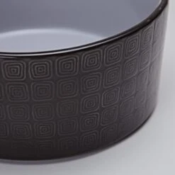 Bol Pour Chien En Céramique Ferran Mocca 7 Bol Pour Chien En Céramique Ferran Mocca -Hariet & Rosie 08 17 C7 Dog Bowl Ferran M Detail 0029 SCREEN