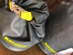 Ruffwear Conteneur à Croquettes De Voyage (10L) 11 Ruffwear Conteneur à Croquettes De Voyage (10L) -Hariet & Rosie 13897 3880540766291 2e6933b0 a14d 43b7 8668 a527f0392fbc