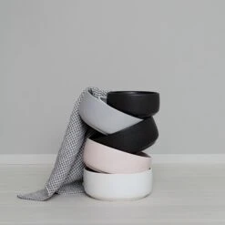 Bol Pour Chien Design Nordique Ole Hyvä 11 Bol Pour Chien Design Nordique Ole Hyvä -Hariet & Rosie Kind for dogs ceramic dog bowl2