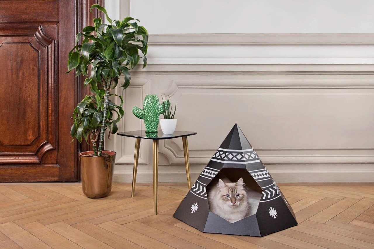 Tipi Pour Chat Design En Carton Recyclé (3 Couleurs) 5 Tipi Pour Chat Design En Carton Recyclé (3 Couleurs) – Image 3