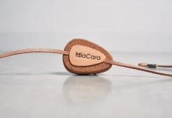 Jouet Pour Chat Coda En Liège Et Cuir 9 Jouet Pour Chat Coda En Liège Et Cuir -Hariet & Rosie coda2 1