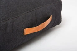 Coussin Pour Chien Elliott En Toile De Coton (4 Couleurs) 17 Coussin Pour Chien Elliott En Toile De Coton (4 Couleurs) -Hariet & Rosie s768842417857699996 p109 i15 w640